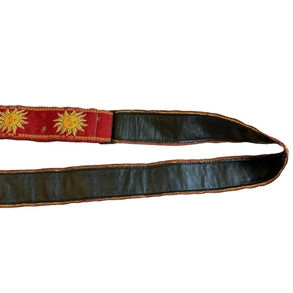 Levy’s MPJG Vintage Sun Guitar Strap Red Jacquard Gold Sun with Tan Suede Ends - Picture 4 of 12